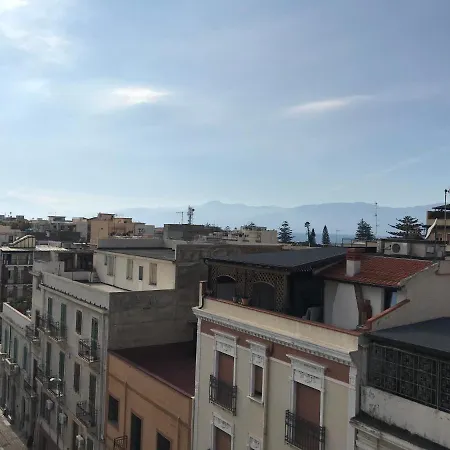 Casa Duomo Balcone Sullo Stretto *